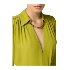 Blusa in georgette con dettaglio gioiello