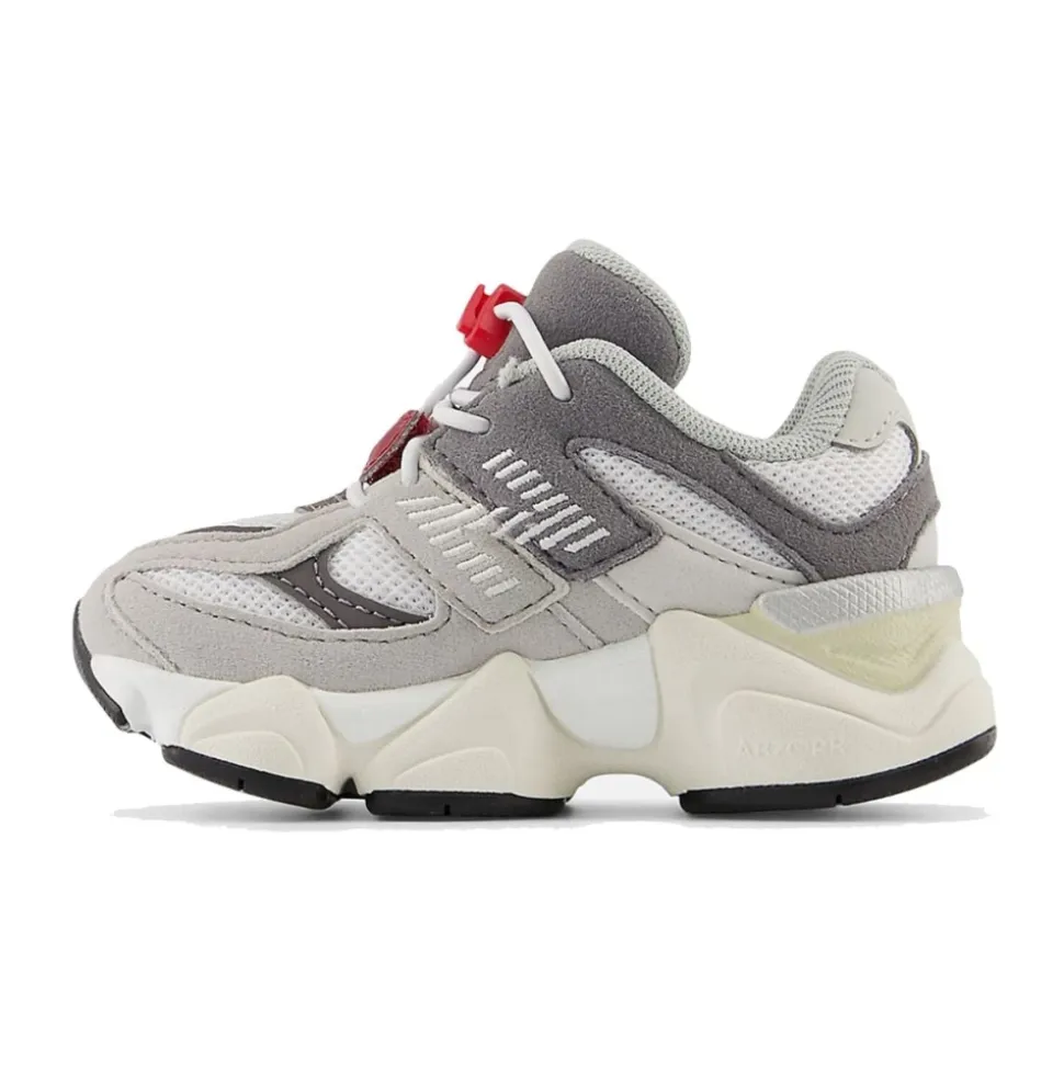 9060 Bungee Sneakers