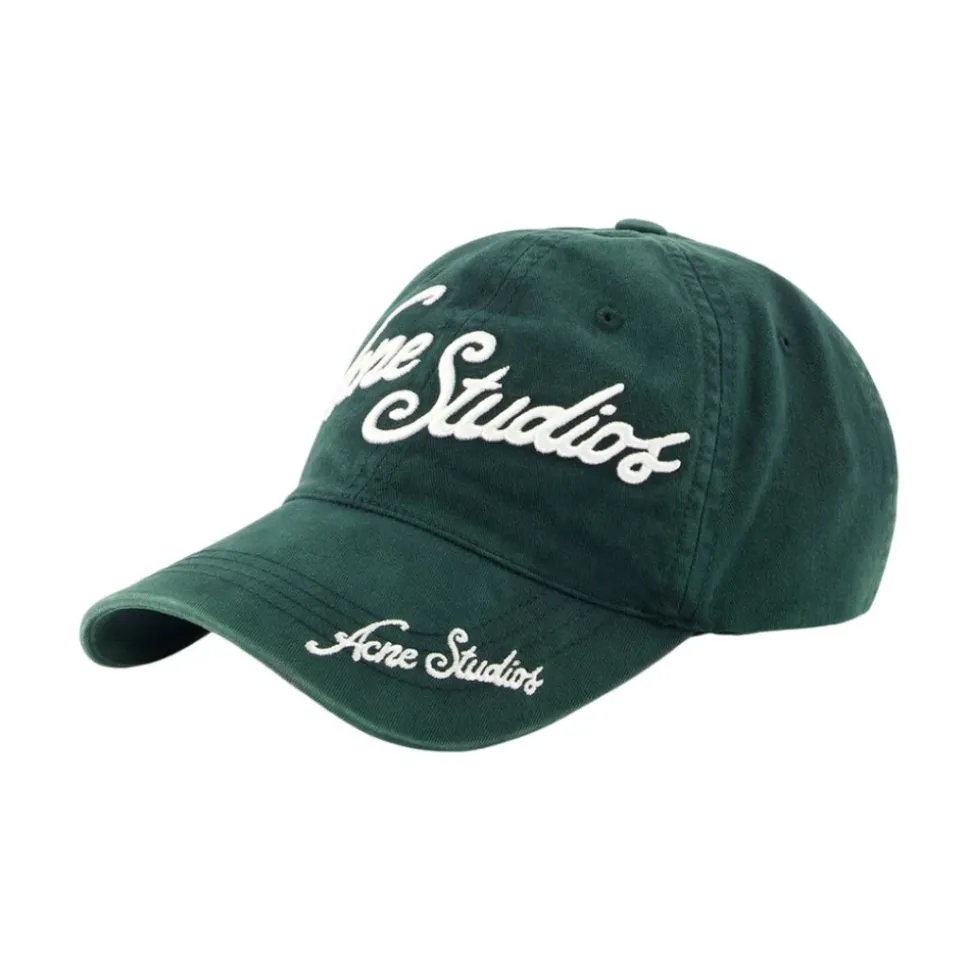 Cappellino con logo ricamato