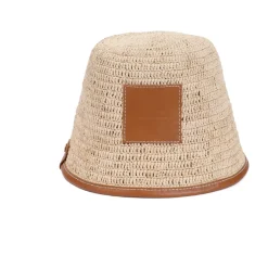 Cappello Bob in Pelle Marrone con Visiera
