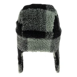Cappello di pelliccia con paraorecchie