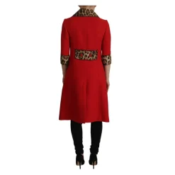 Cappotto in lana rosso con bordo leopardato