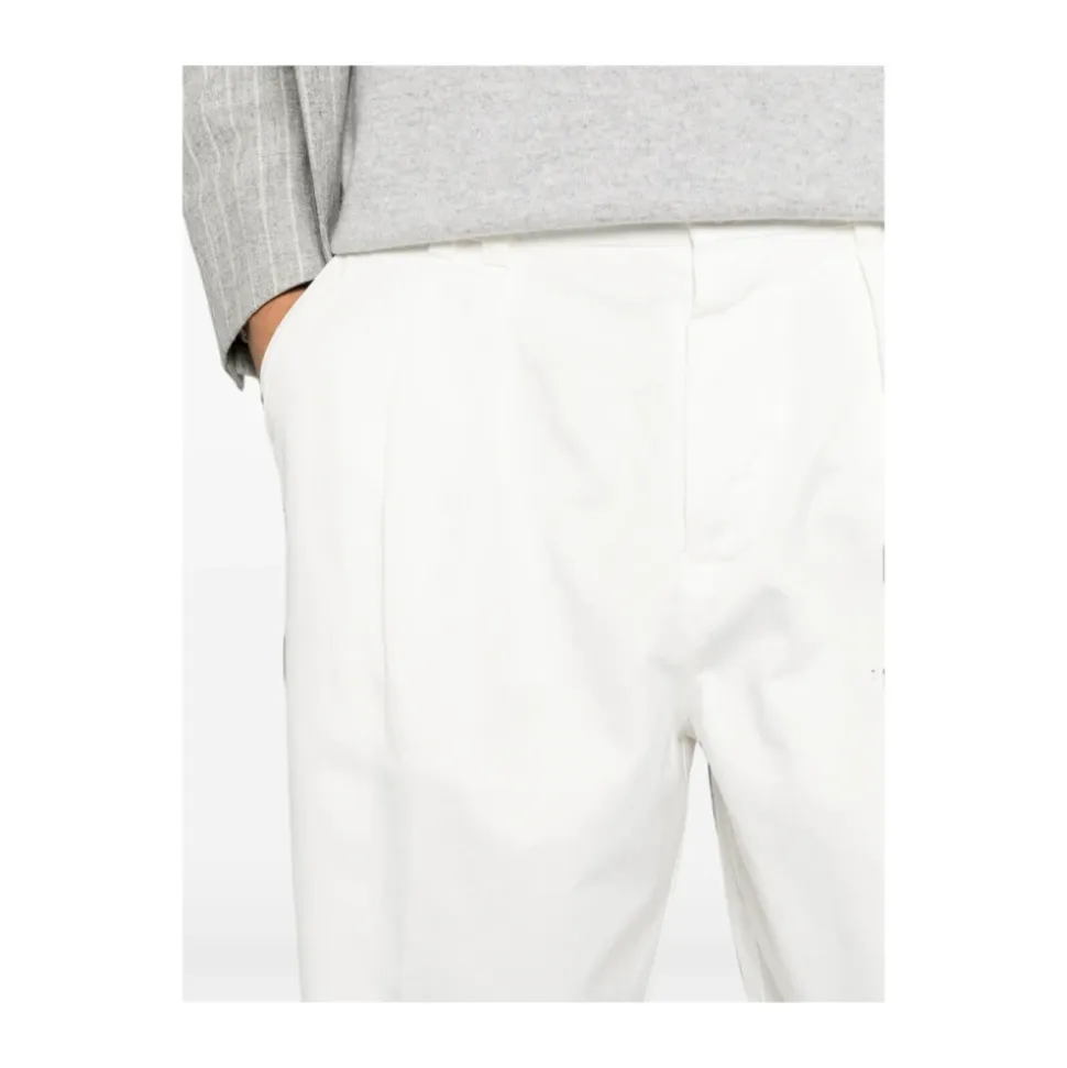 Chinos