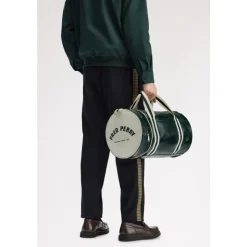 Classic Barrel Bag