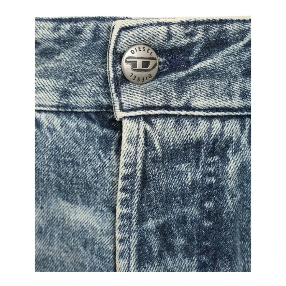 1997 D-Enim Medium Waist Relaxed Jeans
