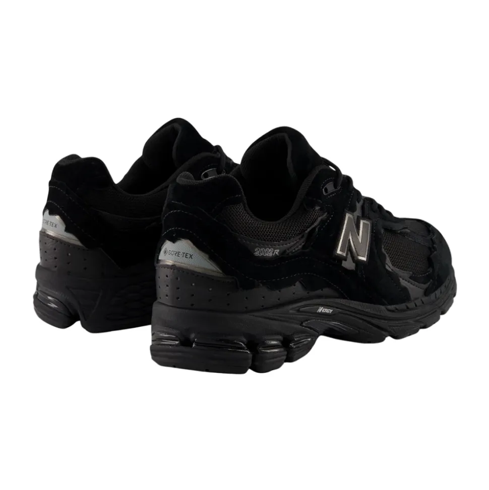 2002DX GORE-TEX Sneakers
