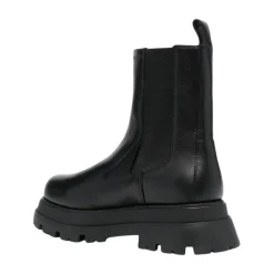 Elite Chelsea Boots