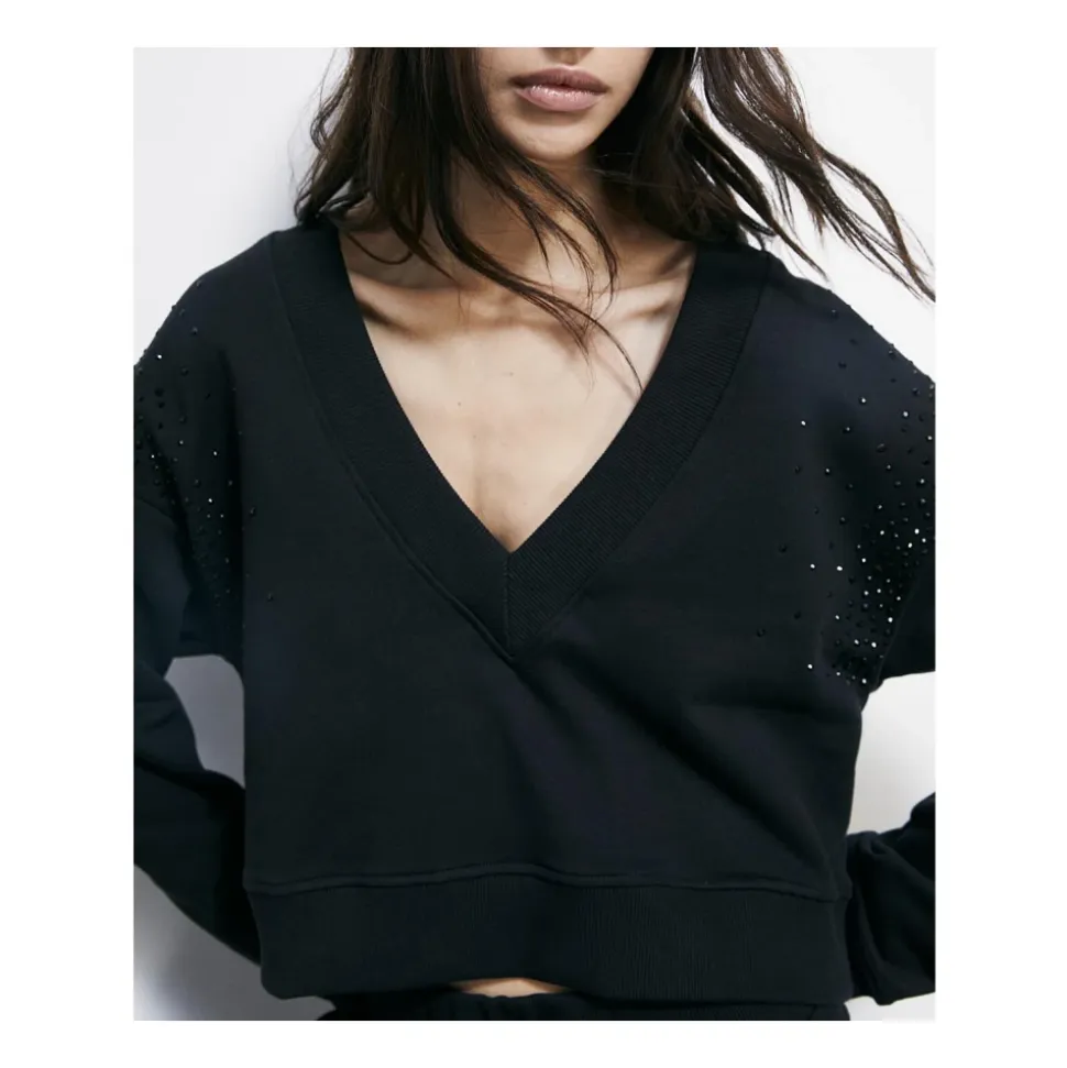 Felpa con scollo a V e strass