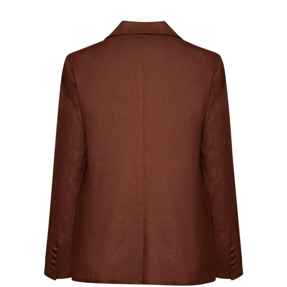 Giacca con revers classici e linee essenziali