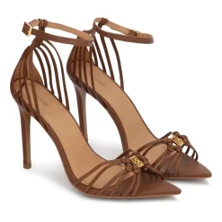 Irina Sandal