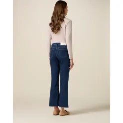 Jeans a zampa