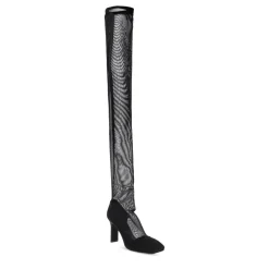Long heeled boots