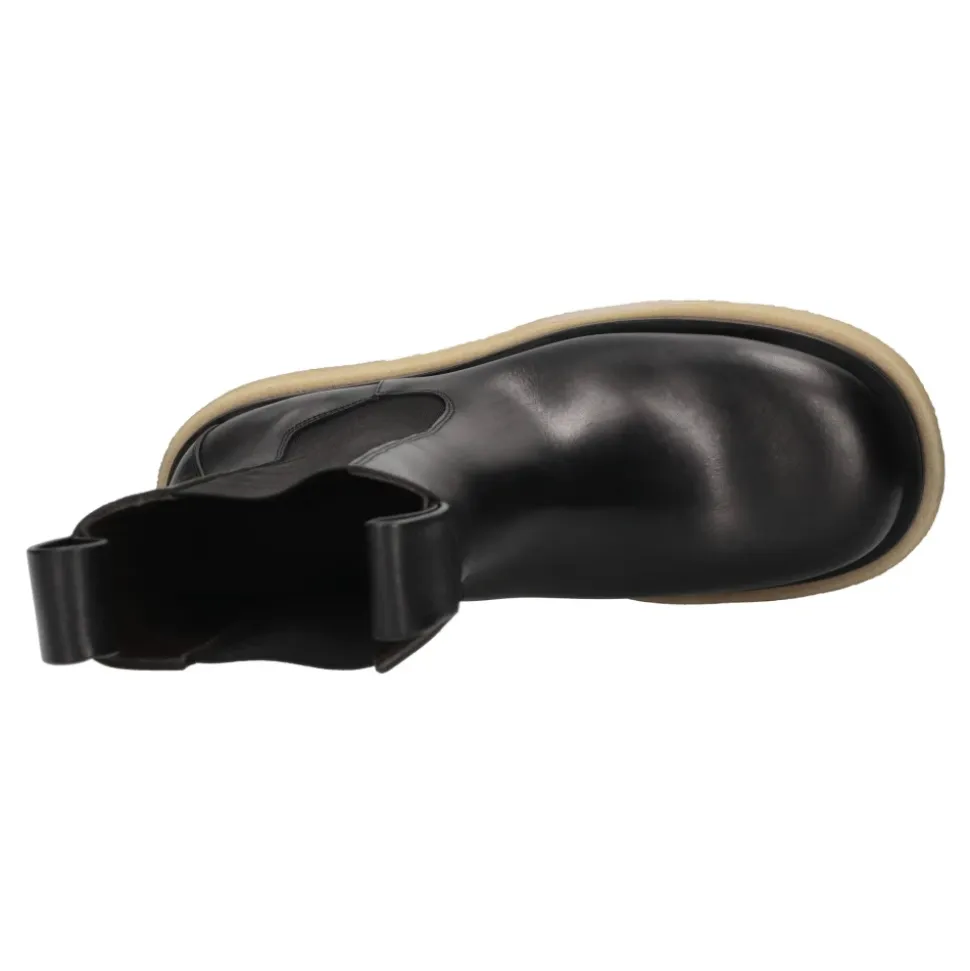 Lug Boot
