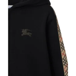 Maglione Nero con Zip e Cappuccio