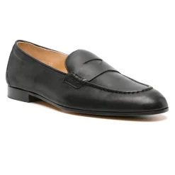 Mocassini in pelle nera casual piatti