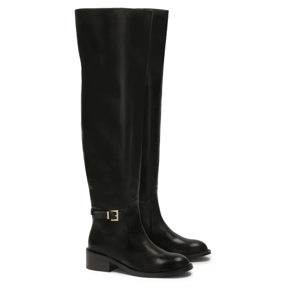 Moschettieri in pelle con tacchi piatti