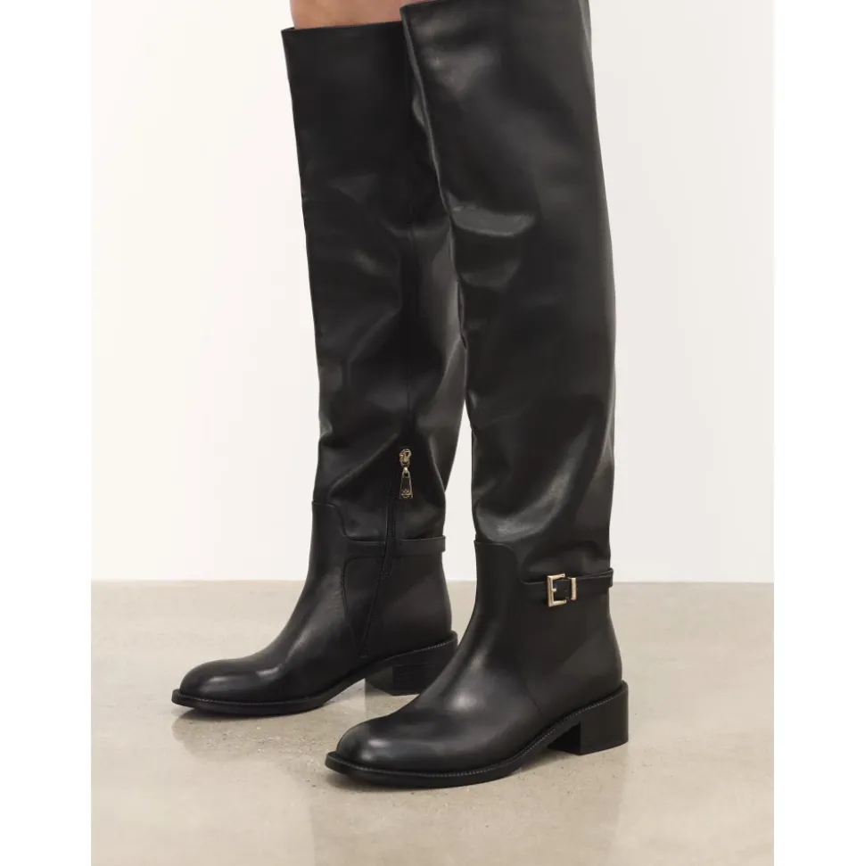 Moschettieri in pelle con tacchi piatti