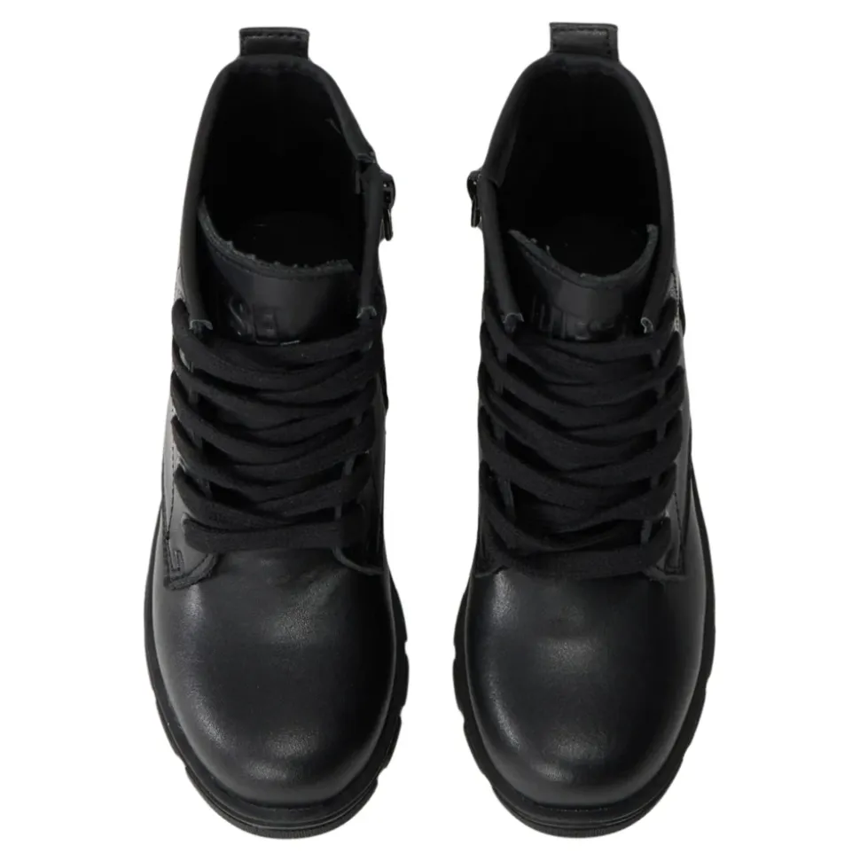 Oval D Ankle Boot