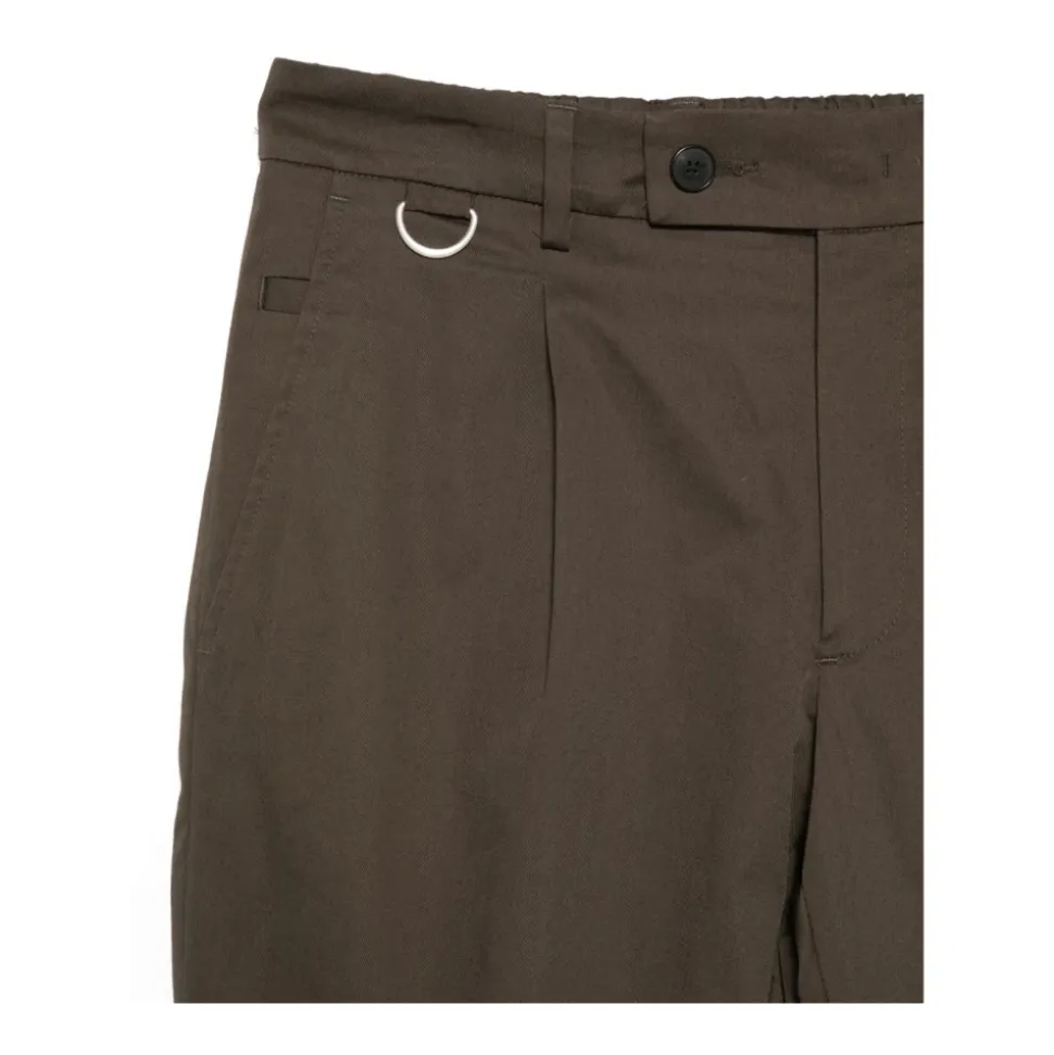 Pantaloni cropped