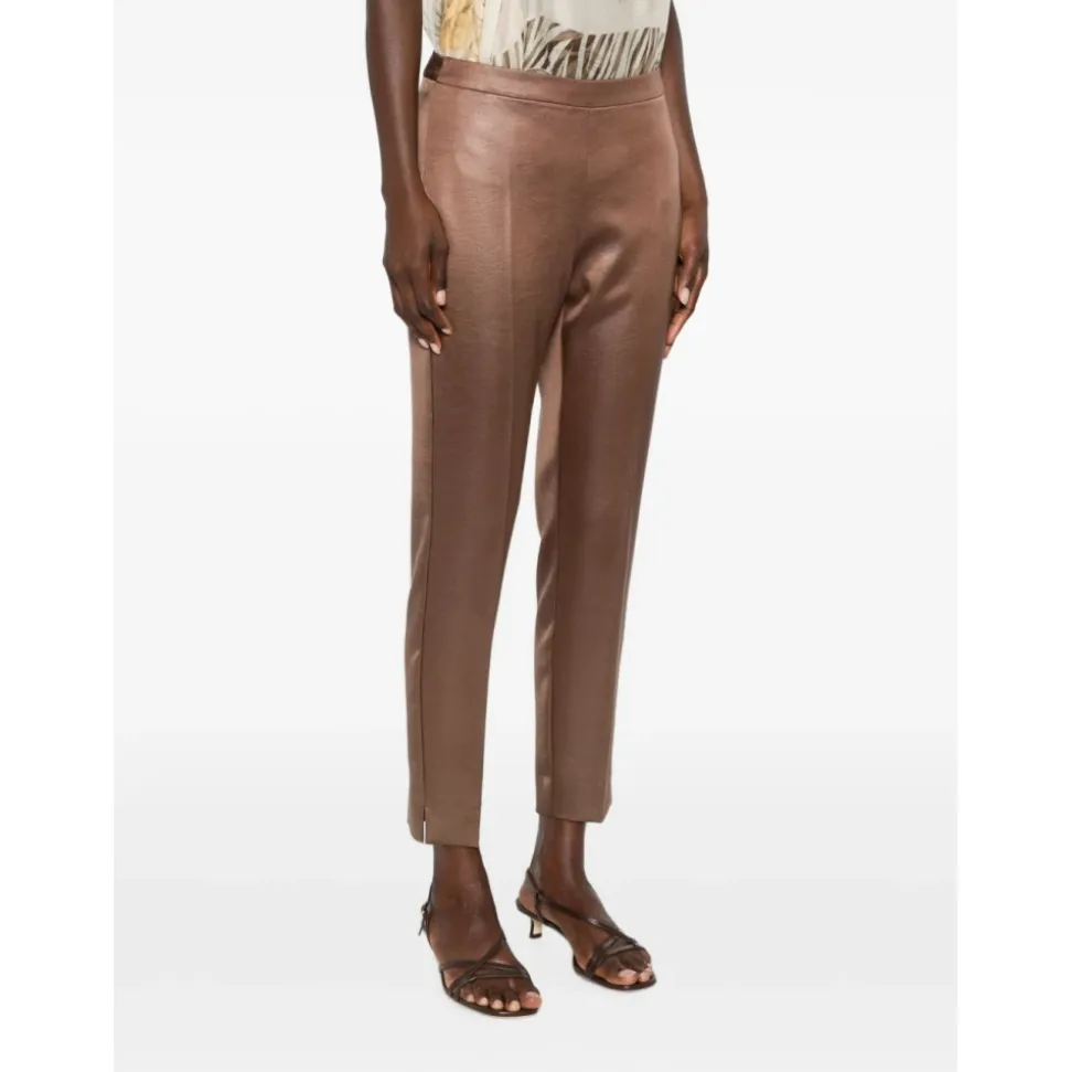 Pantaloni cropped