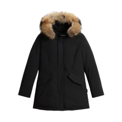 Parka in tessuto tecnico nero con pelliccia