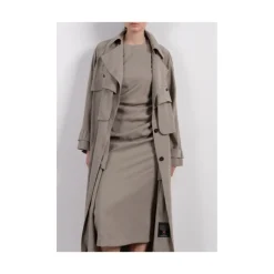 25P042 Long Trench