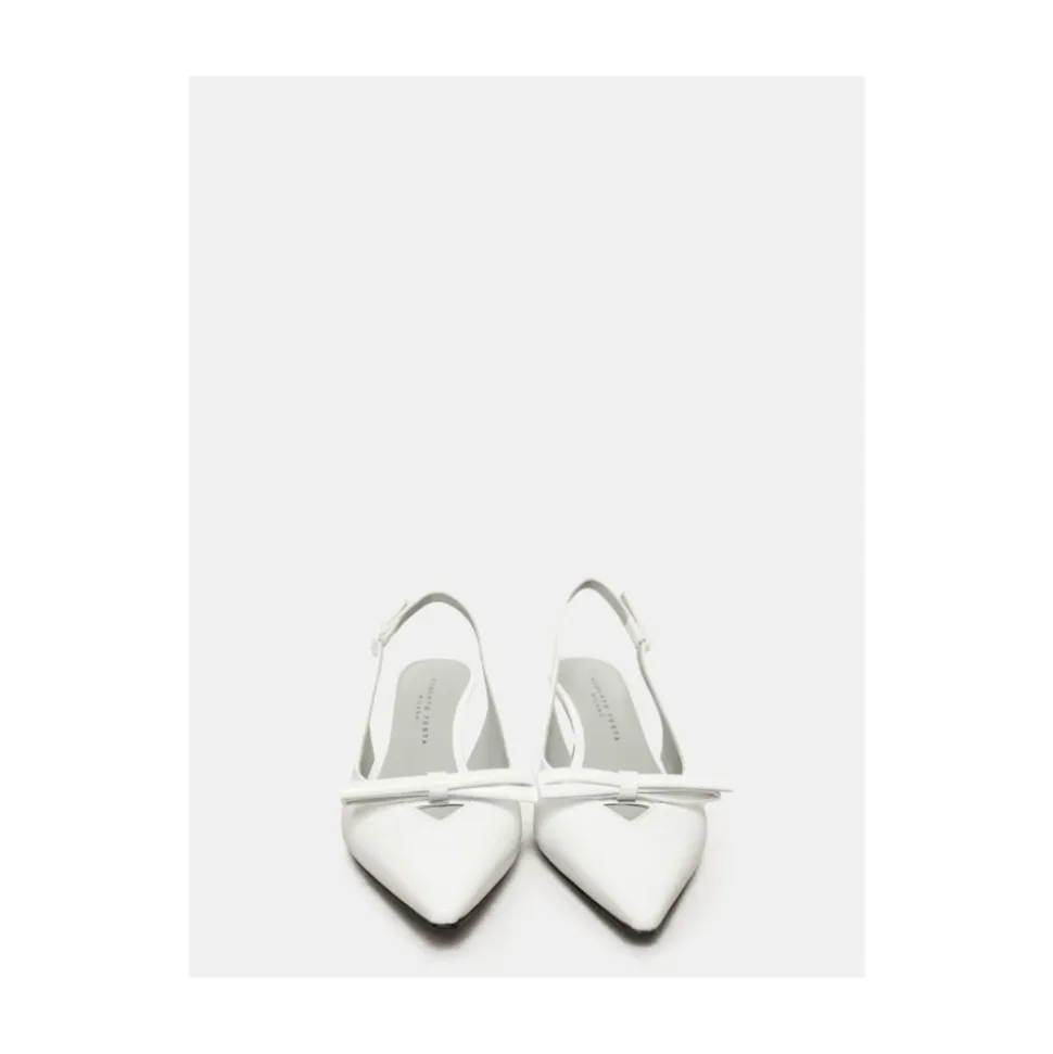 Sandalia slingback in pelle bianca con fiocco