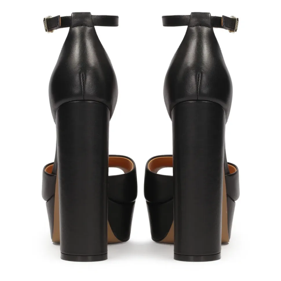 Sandali in pelle con plateau e tacco a stiletto