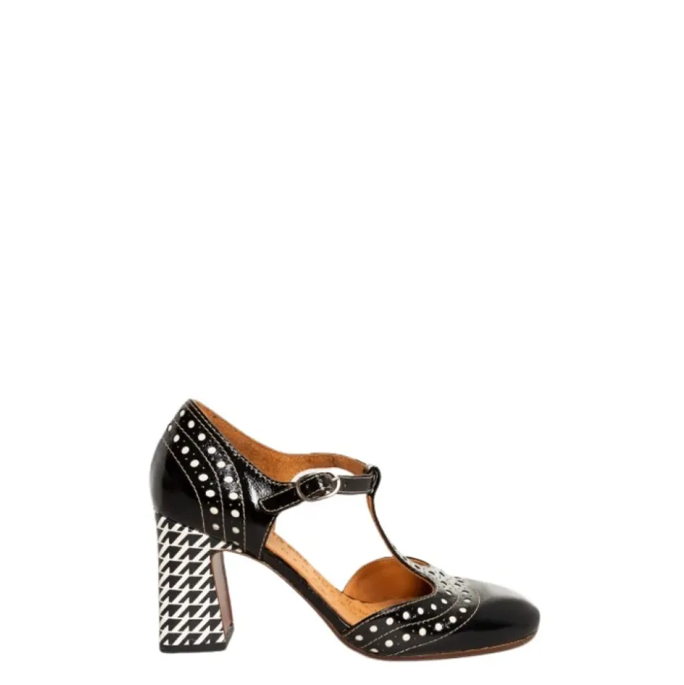 Sandali T-Strap in Pelle Verniciata
