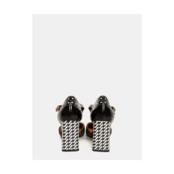Sandali T-Strap in Pelle Verniciata