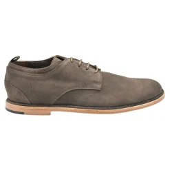 Scarpa stringata