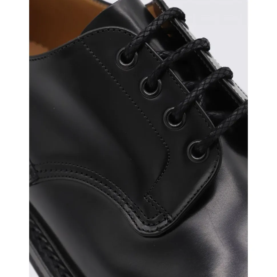 Scarpa stringata in pelle