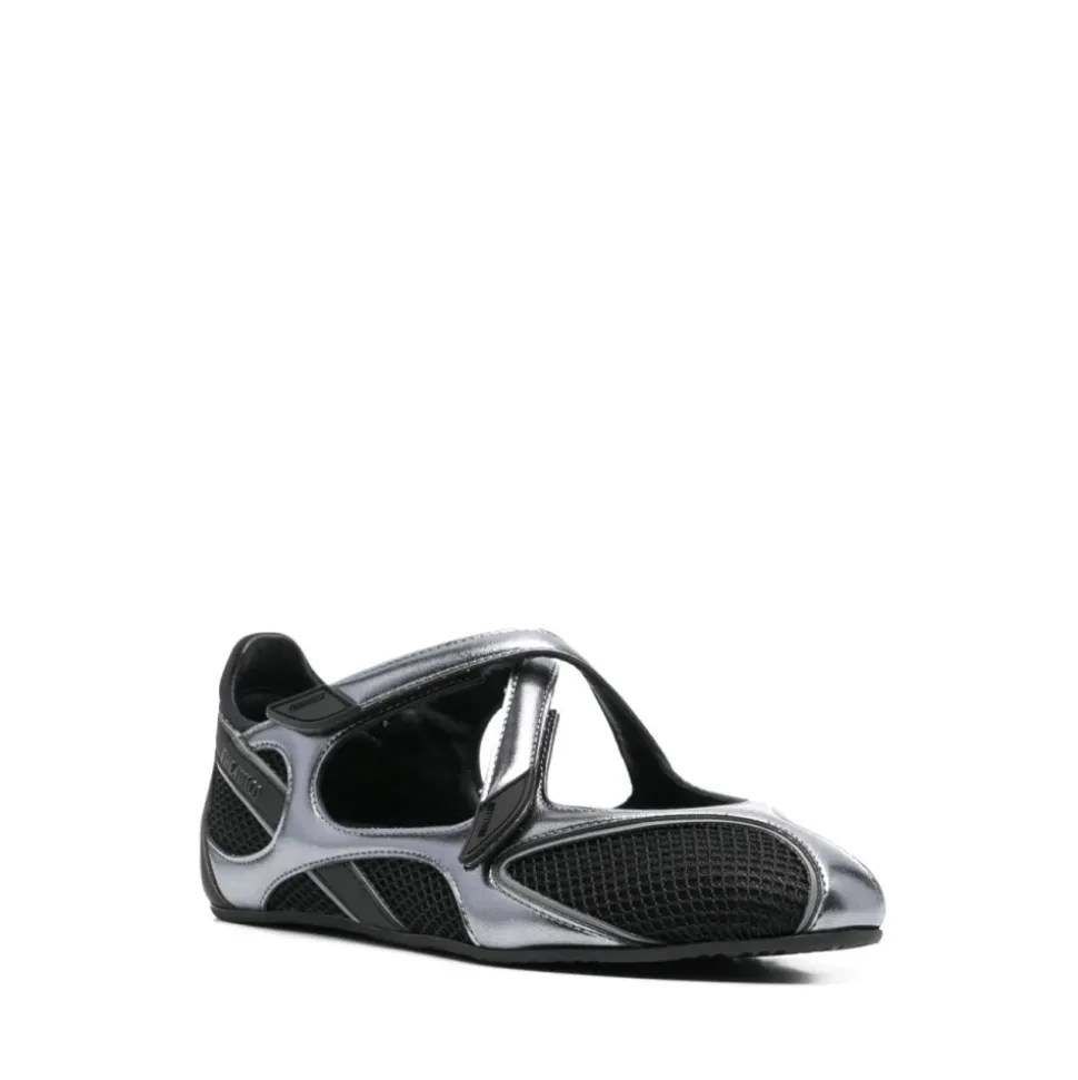 Scarpe basse in seta e nylon nere