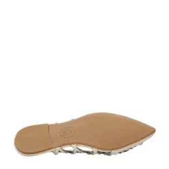 Scarpe in pelle con borchie e cut-out