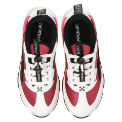 Scarpe sportive per saltare
