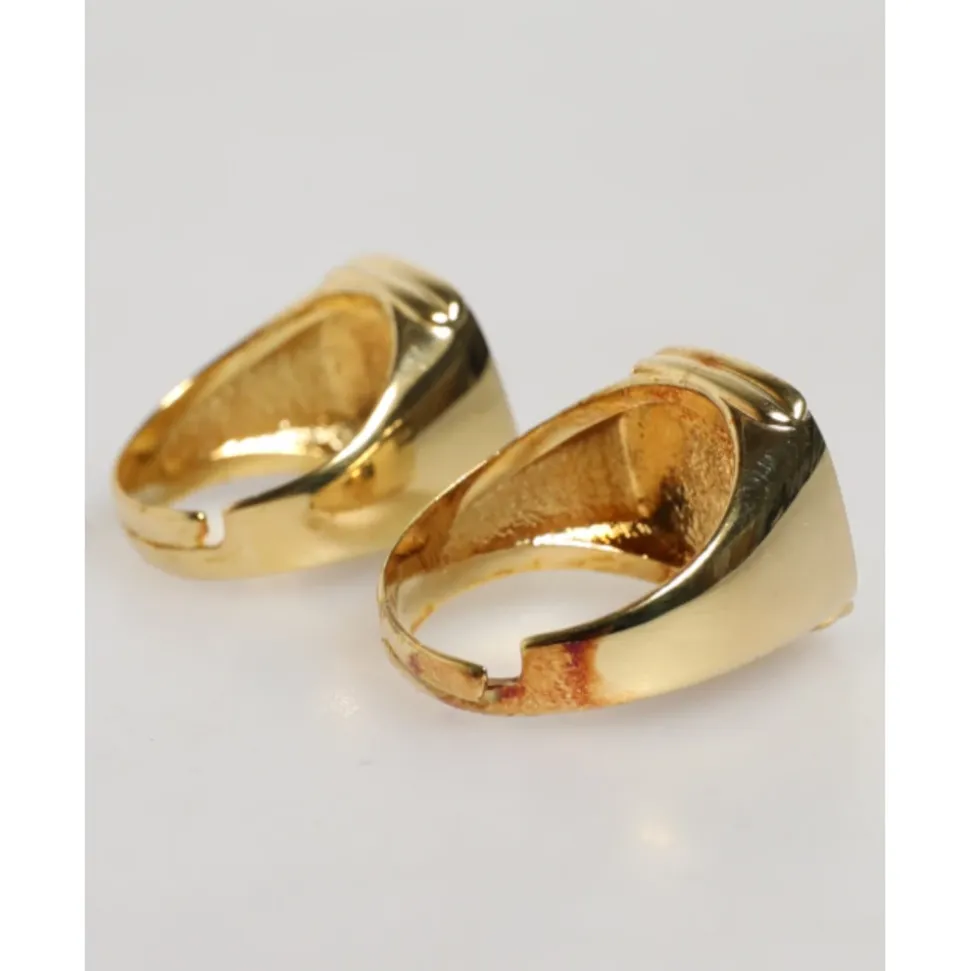 Signet Ring