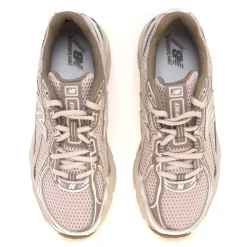 740 Sneaker