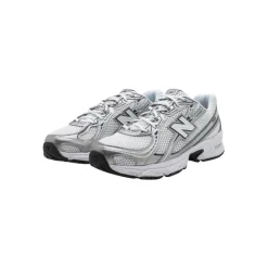 740 Sneaker
