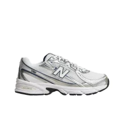 740 Sneaker