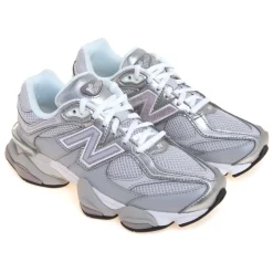 Sneaker New Balance 9060 in ecopelle e tessuto