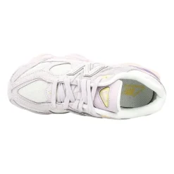 9060 Sneakers