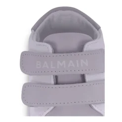9060 Sneakers