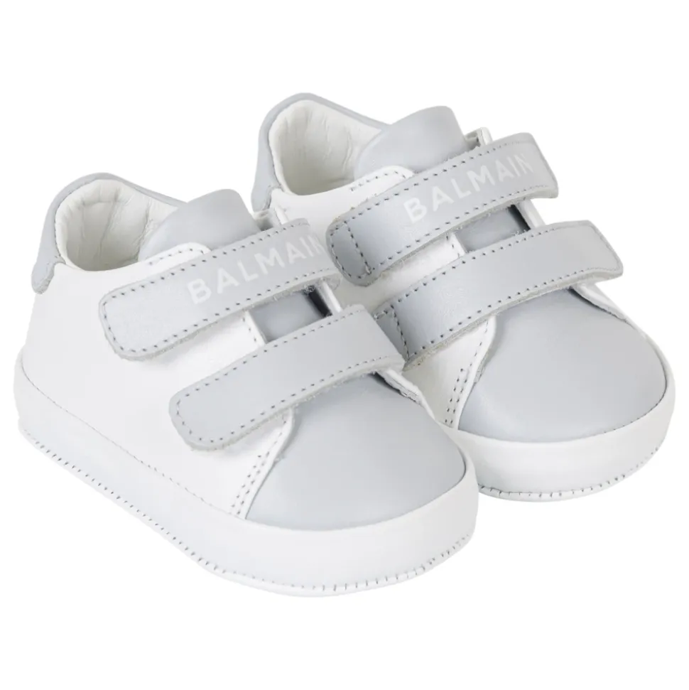 9060 Sneakers