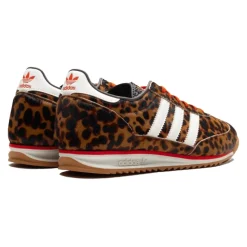 Sneakers stile retrò con stampa leopardata