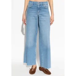 Straight Jeans
