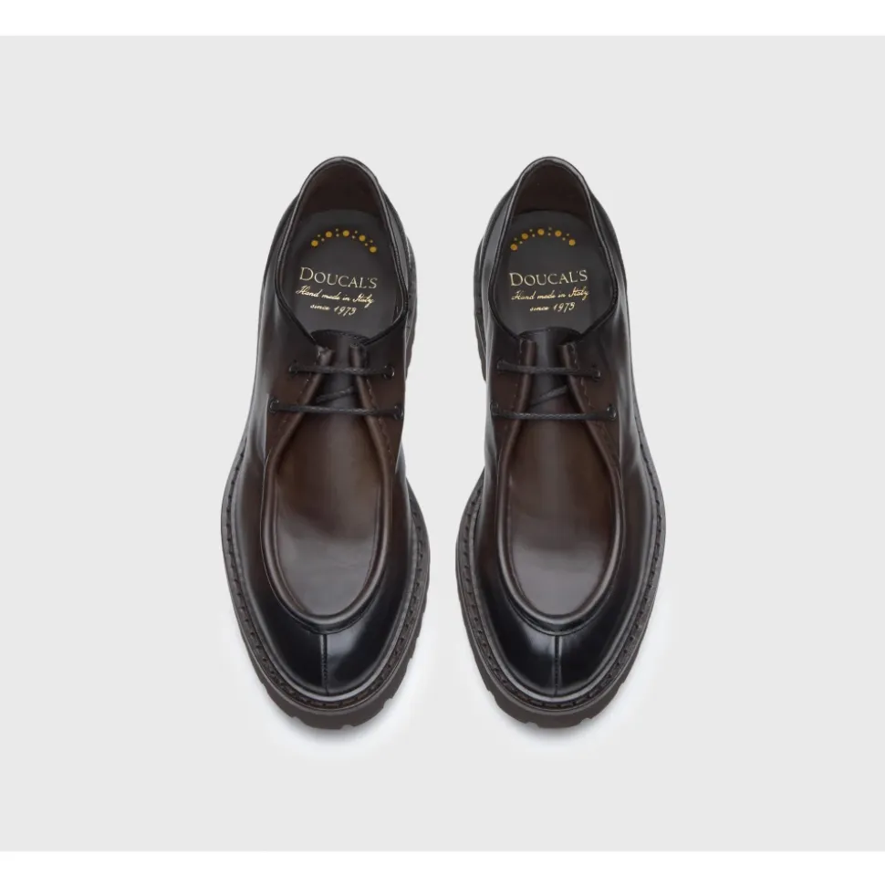 Stringate in Pelle Marrone Scuro con Design Moderno