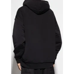 Sweatshirts & Hoodies