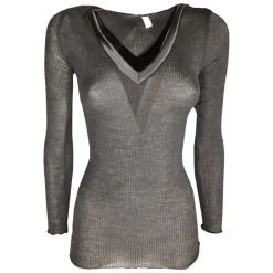 Top a maniche lunghe con scollo a V e dettaglio in raso