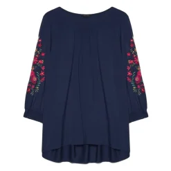 T-shirt in Viscosa con Ricami