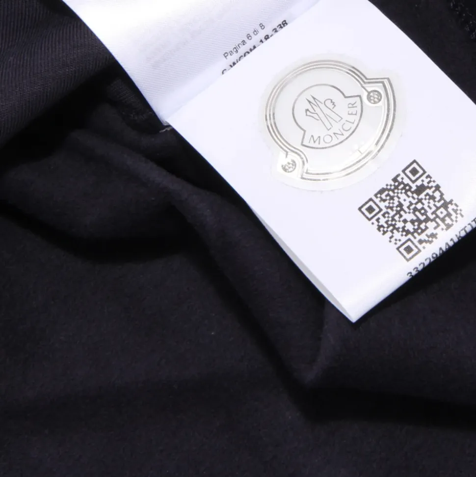 Tuta con maglia e pantaloni